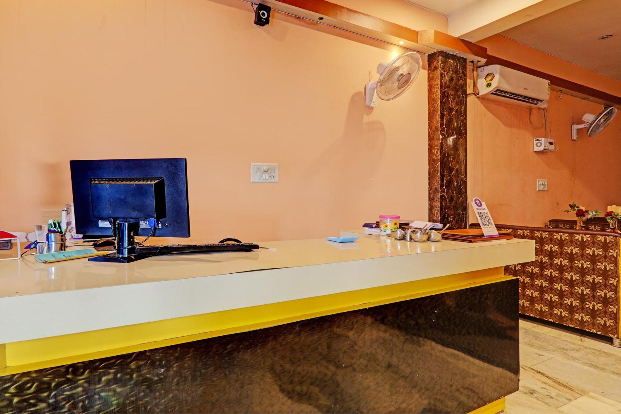 Hotel O Home Singhs Delight Варанаси Экстерьер фото