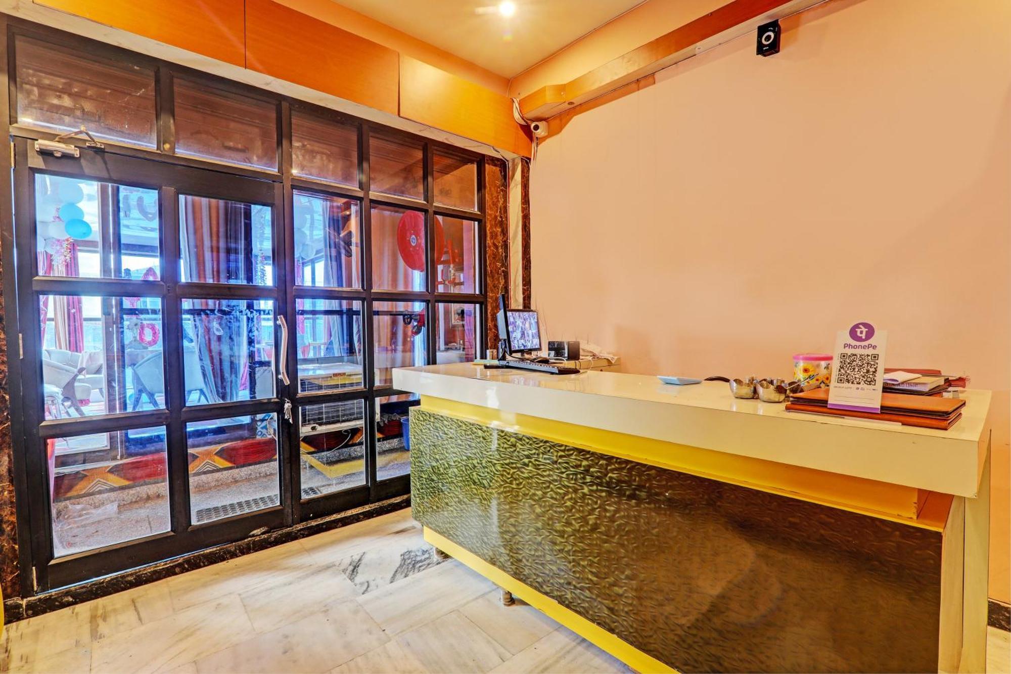 Hotel O Home Singhs Delight Варанаси Экстерьер фото