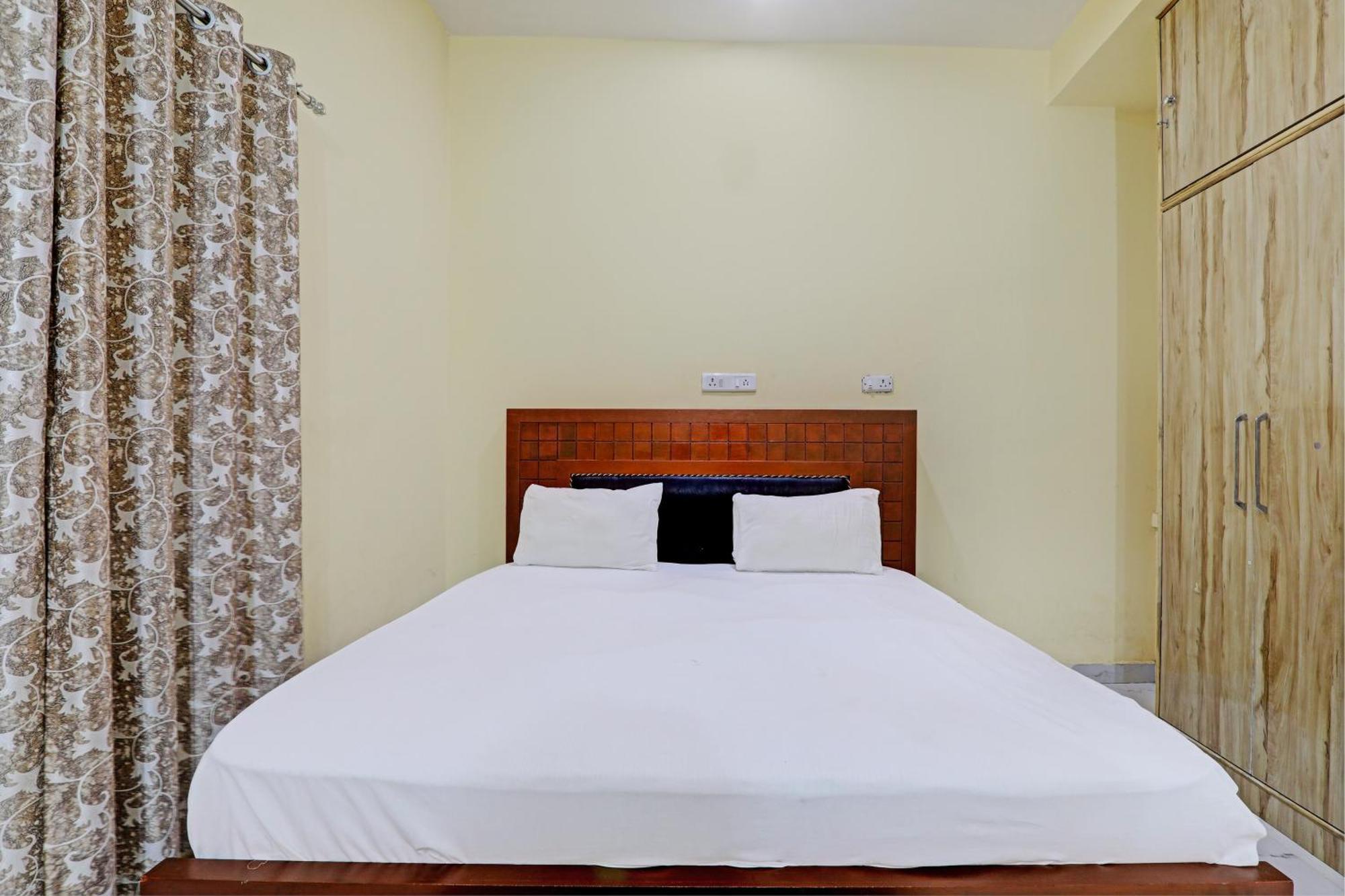 Hotel O Home Singhs Delight Варанаси Экстерьер фото